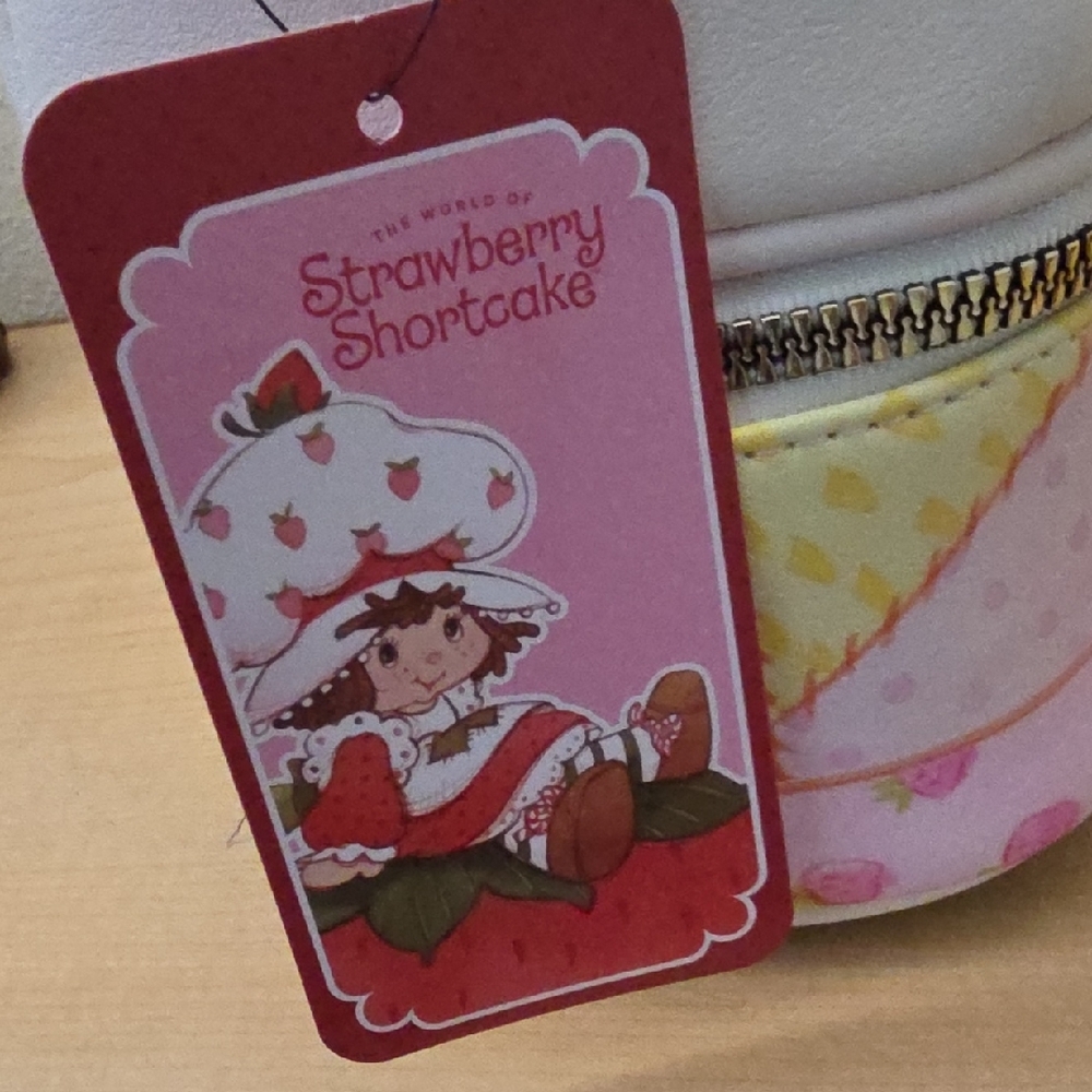 Strawberry Shortcake Cosmetic Bag - Picture 3 of 6